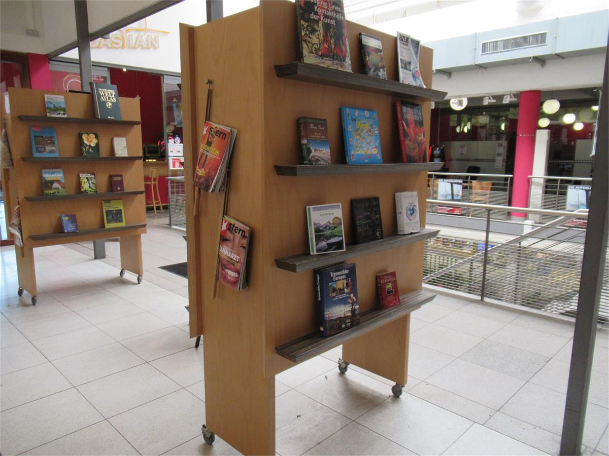 Ausstellungsregal Holz